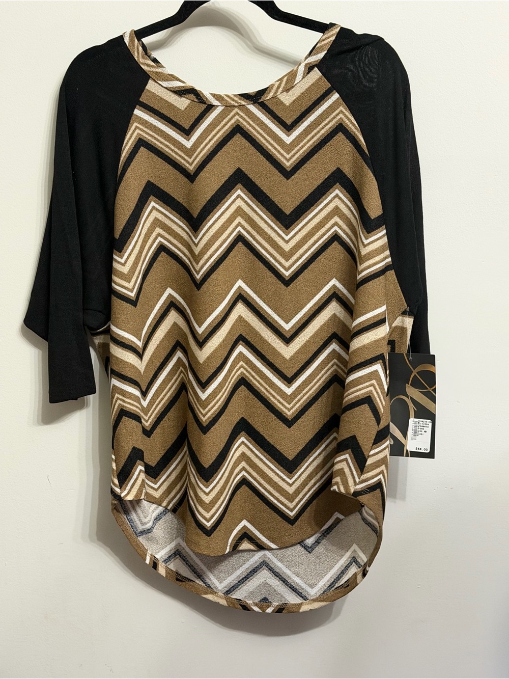 Absolutely Famous Black and Brown Chevron Raglan Crew Sweater